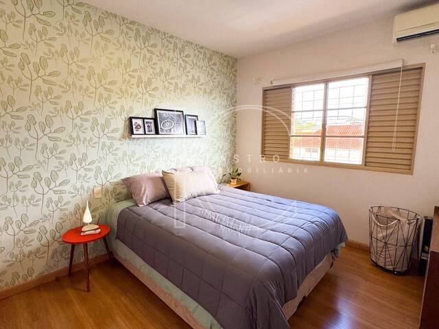 #4 - Casa para Venda em Araraquara - SP - 2