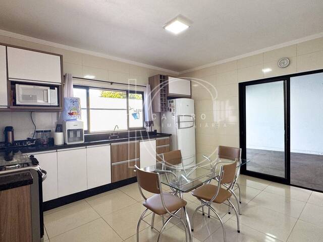 #10 - Casa para Venda em Araraquara - SP